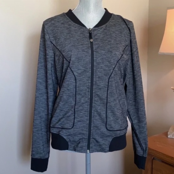 ATHLETA WOMENS BOMBTASTIC BOMBER STYLE ZIP UP LIGHTWEIGHT JACKET GRAY LARGE - Picture 3 of 7